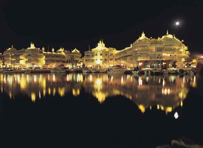 Puerto Marina Palace เบนัลมาเดนา ภายนอก รูปภาพ