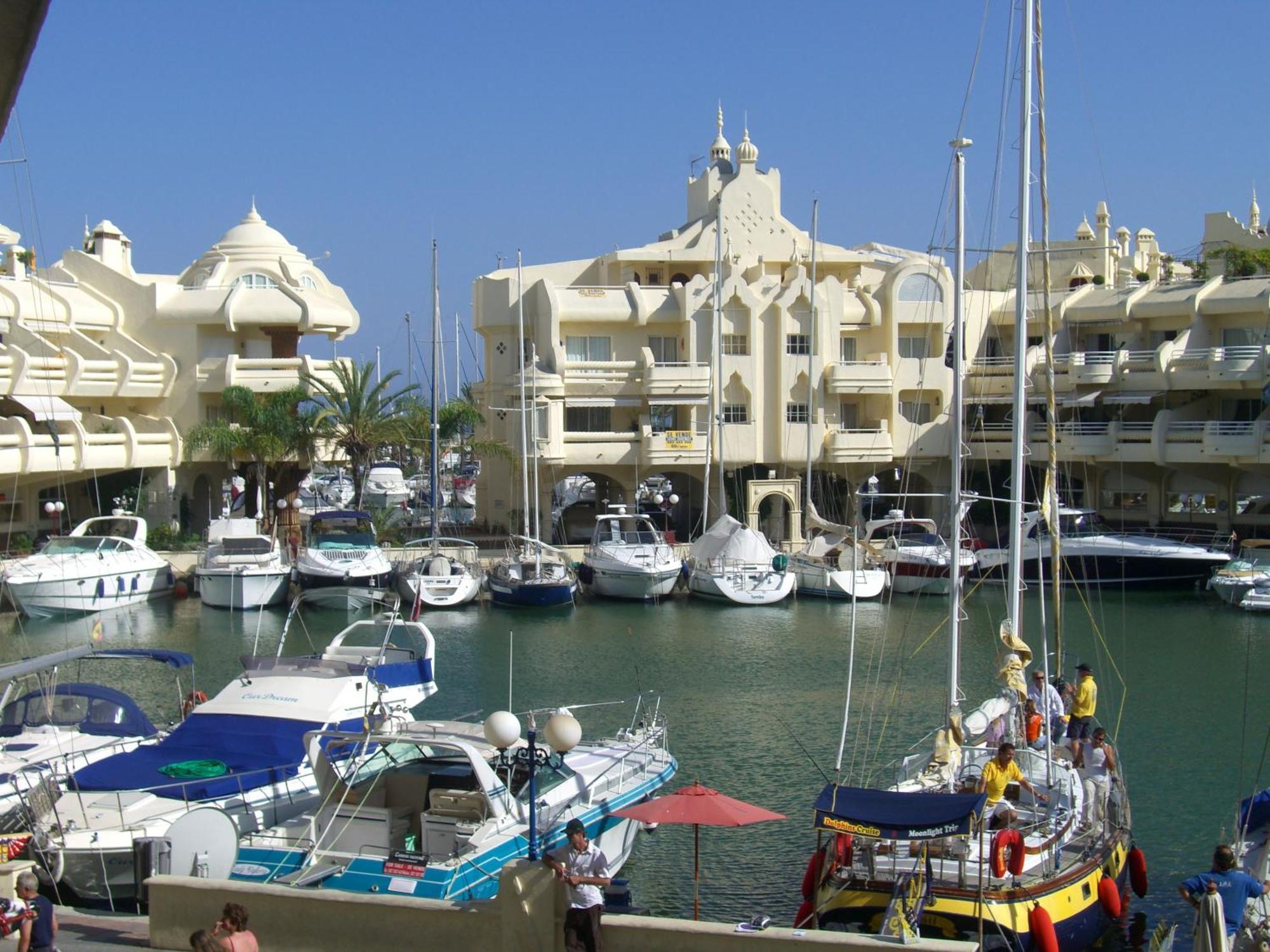 Puerto Marina Palace เบนัลมาเดนา ภายนอก รูปภาพ